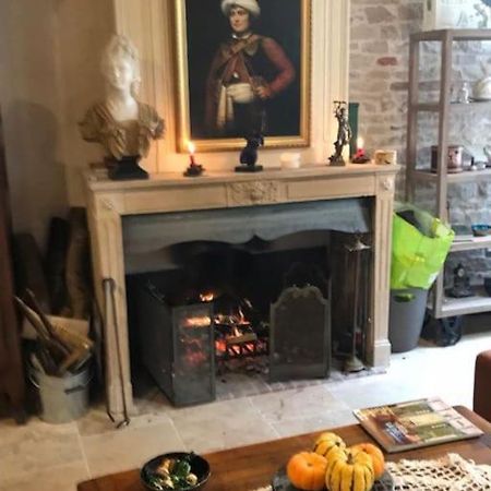 La Maison De Lea, Chambres D'Hotes De 14 Couchages Tournus Eksteriør billede