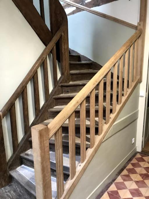 La Maison De Lea, Chambres D'Hotes De 14 Couchages Tournus Eksteriør billede