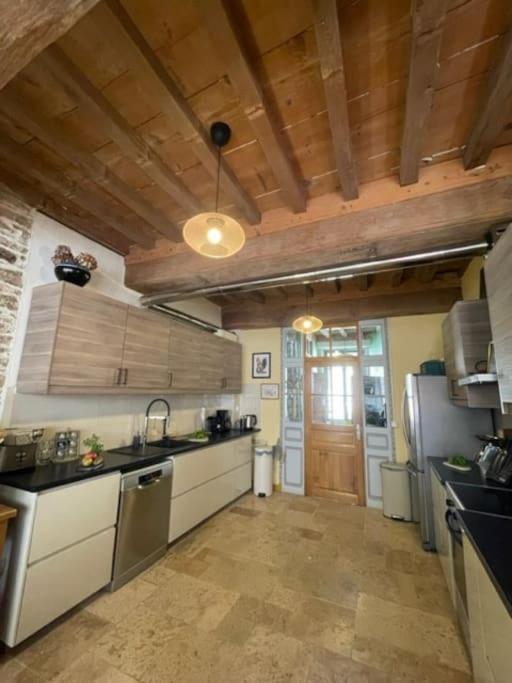 La Maison De Lea, Chambres D'Hotes De 14 Couchages Tournus Eksteriør billede